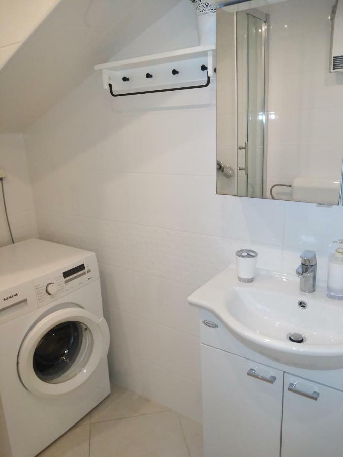 Apartment Emma Малий Лошинь Екстер'єр фото